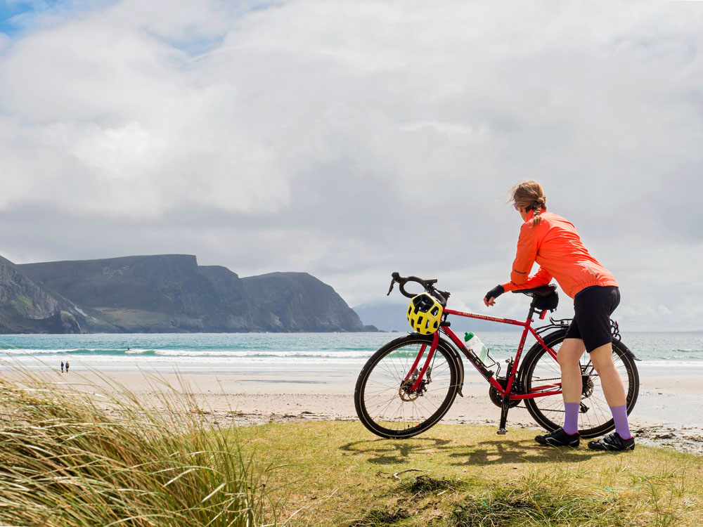 Hier könnte man Stundenlang Pause machen: Am Strand auf Achill Island ganz im Westen Irlands.